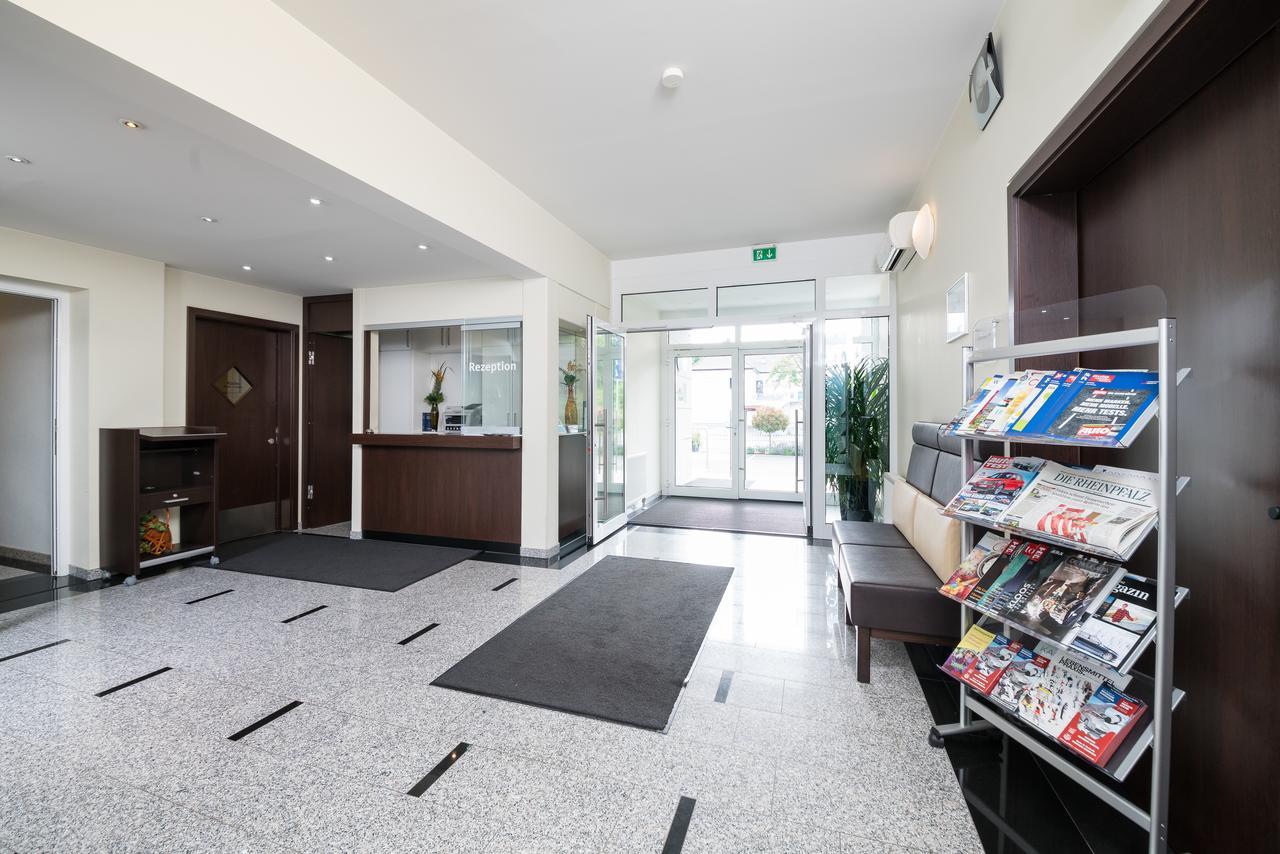וורת אם ריין Hotel Restaurant Vater Rhein מראה חיצוני תמונה