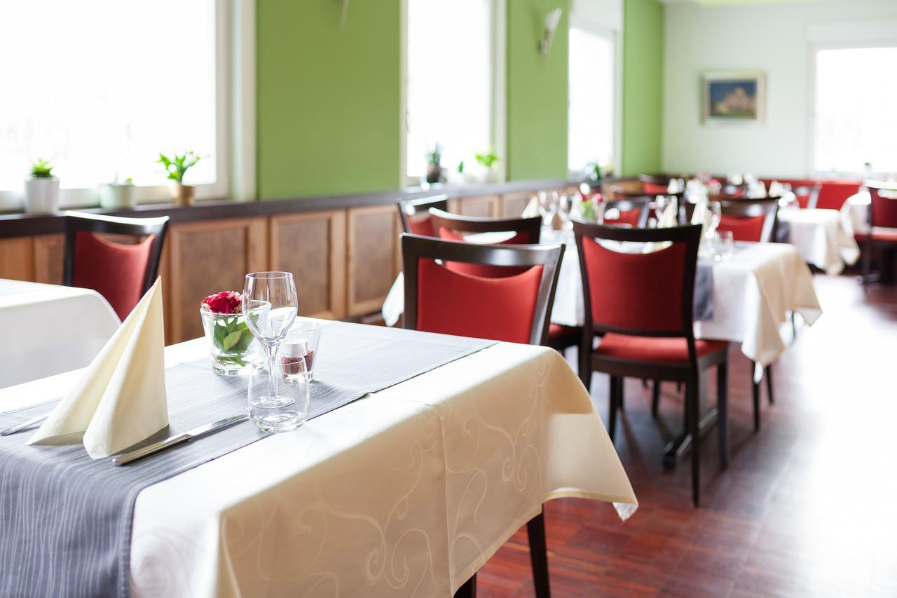 וורת אם ריין Hotel Restaurant Vater Rhein מראה חיצוני תמונה